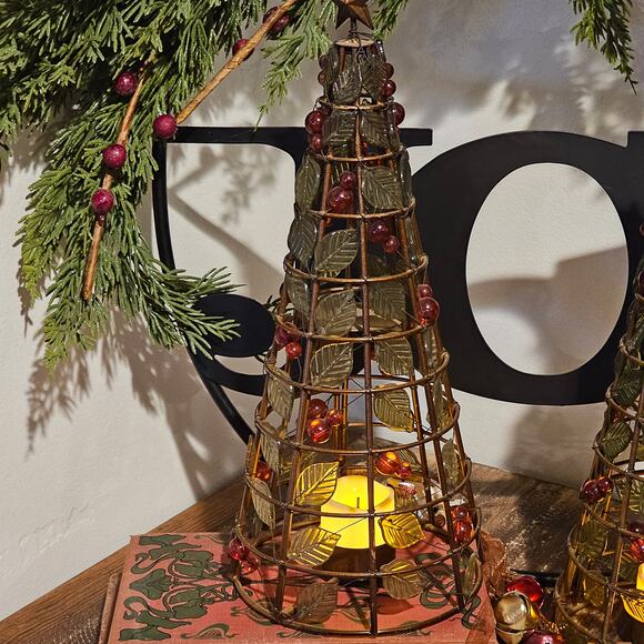 Vintage Beaded Christmas Tree Tealight Holder-Festive Ivy & Berries Metal Décor - Picture 5 of 10